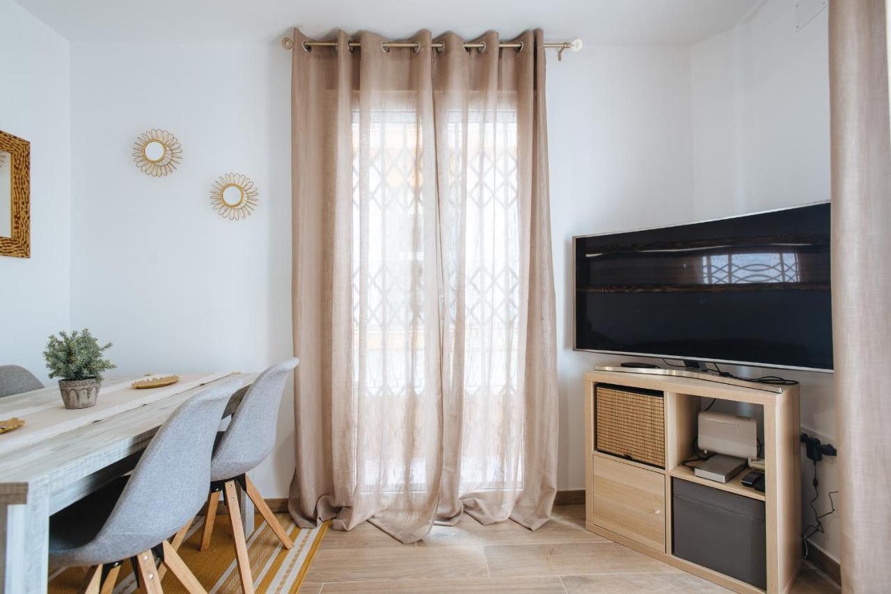 El Apartamento Del Reloj De Sol Севиля Екстериор снимка