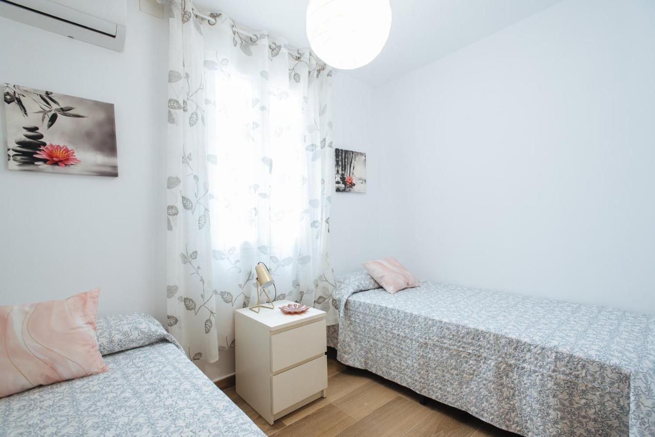 El Apartamento Del Reloj De Sol Севиля Екстериор снимка