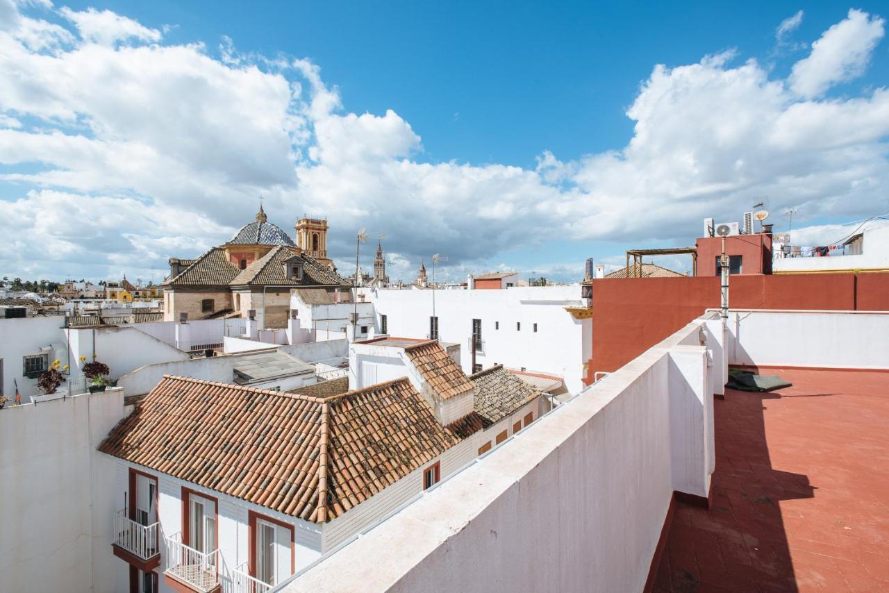 El Apartamento Del Reloj De Sol Севиля Екстериор снимка