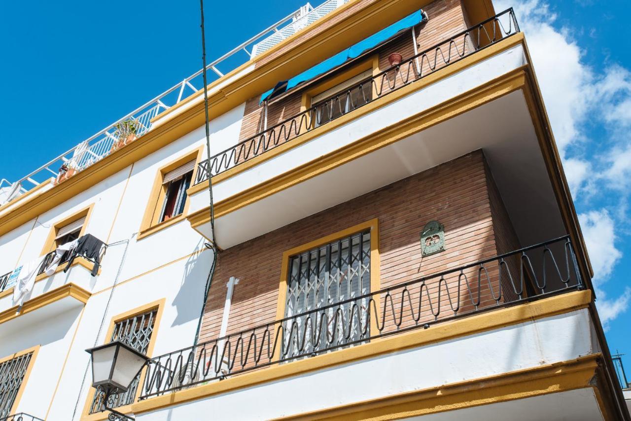 El Apartamento Del Reloj De Sol Севиля Екстериор снимка