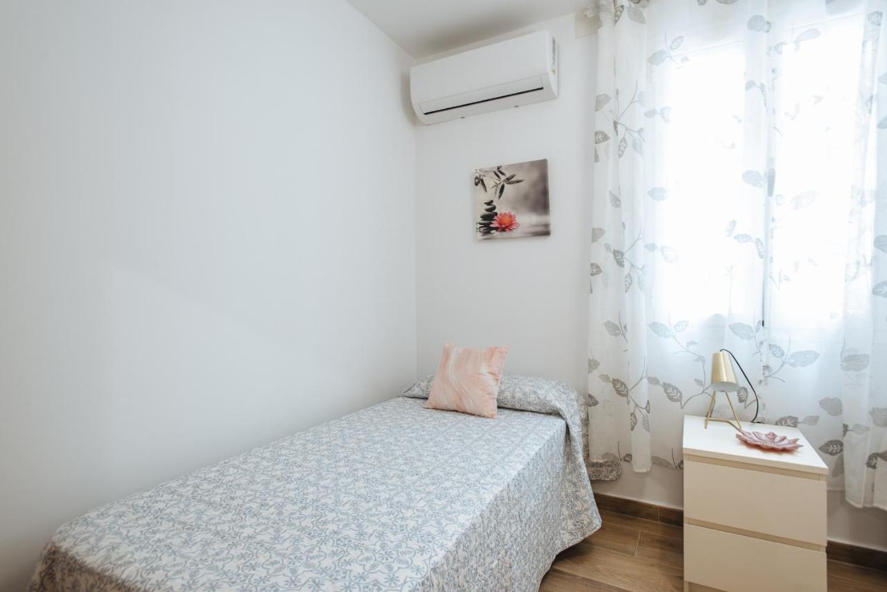 El Apartamento Del Reloj De Sol Севиля Екстериор снимка