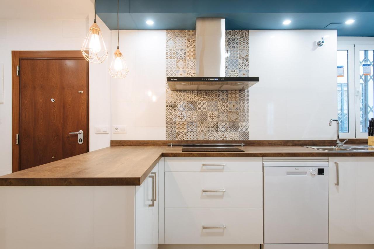 El Apartamento Del Reloj De Sol Севиля Екстериор снимка