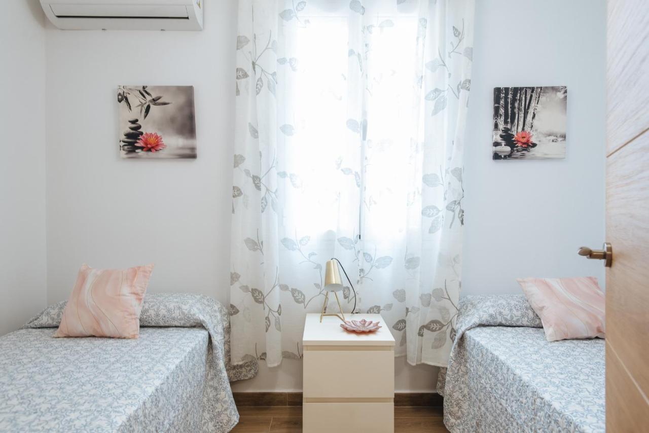 El Apartamento Del Reloj De Sol Севиля Екстериор снимка